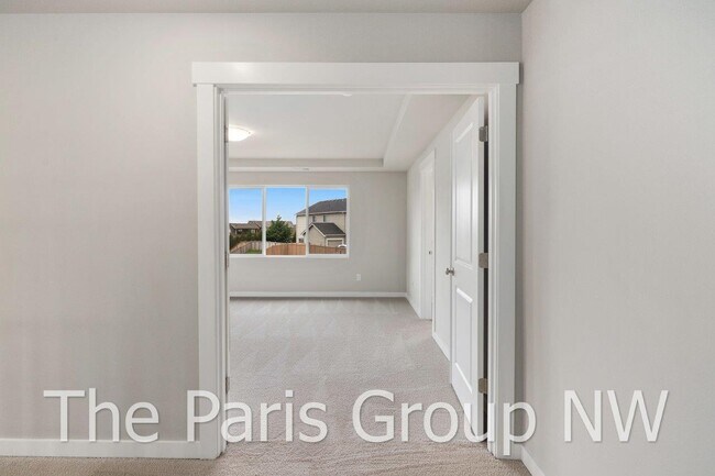 Building Photo - 2122 83rd Ave E