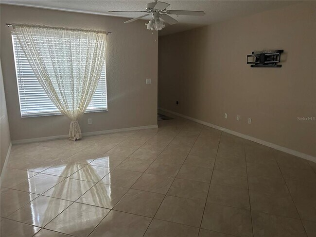 Building Photo - 2770 Coastal Bay Dr