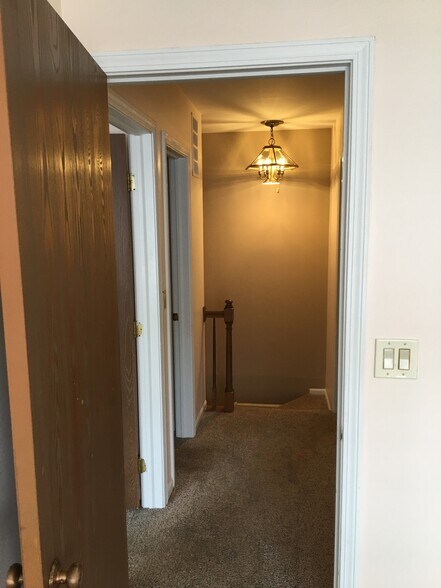 Stairs_Hallway - 353 Ashwood Ct