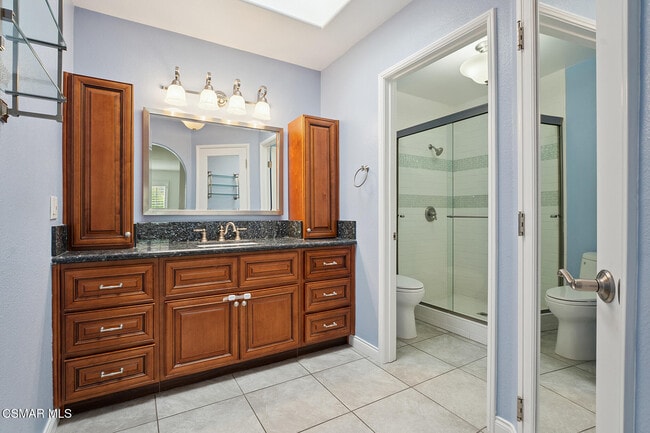 Building Photo - 29723 Strawberry Hill Dr