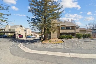 Building Photo - 2529 Greenwood Ln