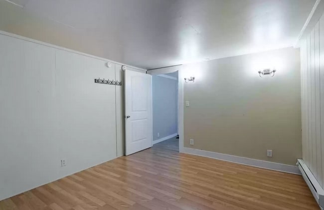 Building Photo - Only $2795/month for 4 Bedroom Campus Home