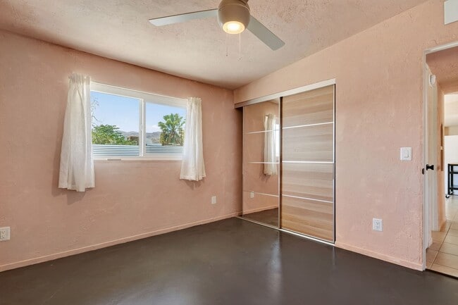 Building Photo - ~Designer Desert Retreat~