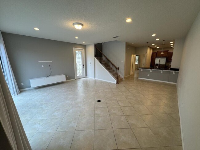 Building Photo - 11902 Lorenza Ln