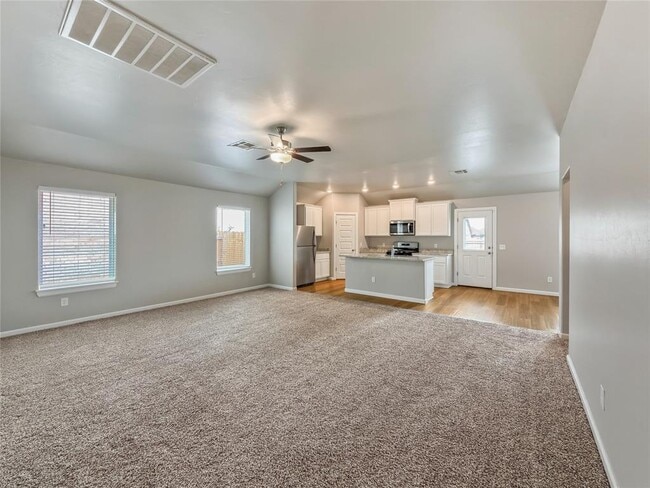 Building Photo - 1613 Ruby Dr