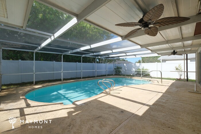 Building Photo - 10005 Old Orchard Lane