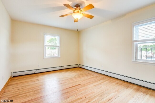 Building Photo - 1208 Morris Ave