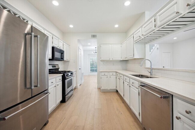 Building Photo - 14207 Weldon Ln