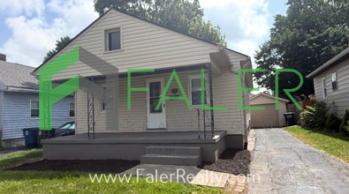 Building Photo - Charming 2-Bedroom Home