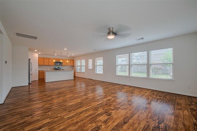 Building Photo - 19011 Tower Rose Ct
