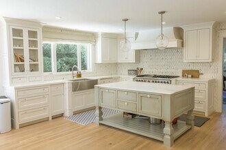 Building Photo - Fabulous spacious home, Great Highlands cul de sac, easy commute, exceptional Cupertino Schools!