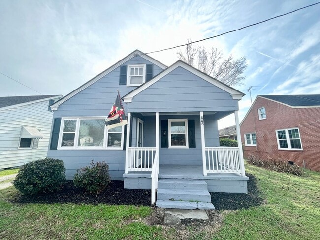 Building Photo - 803 W Elizabeth St