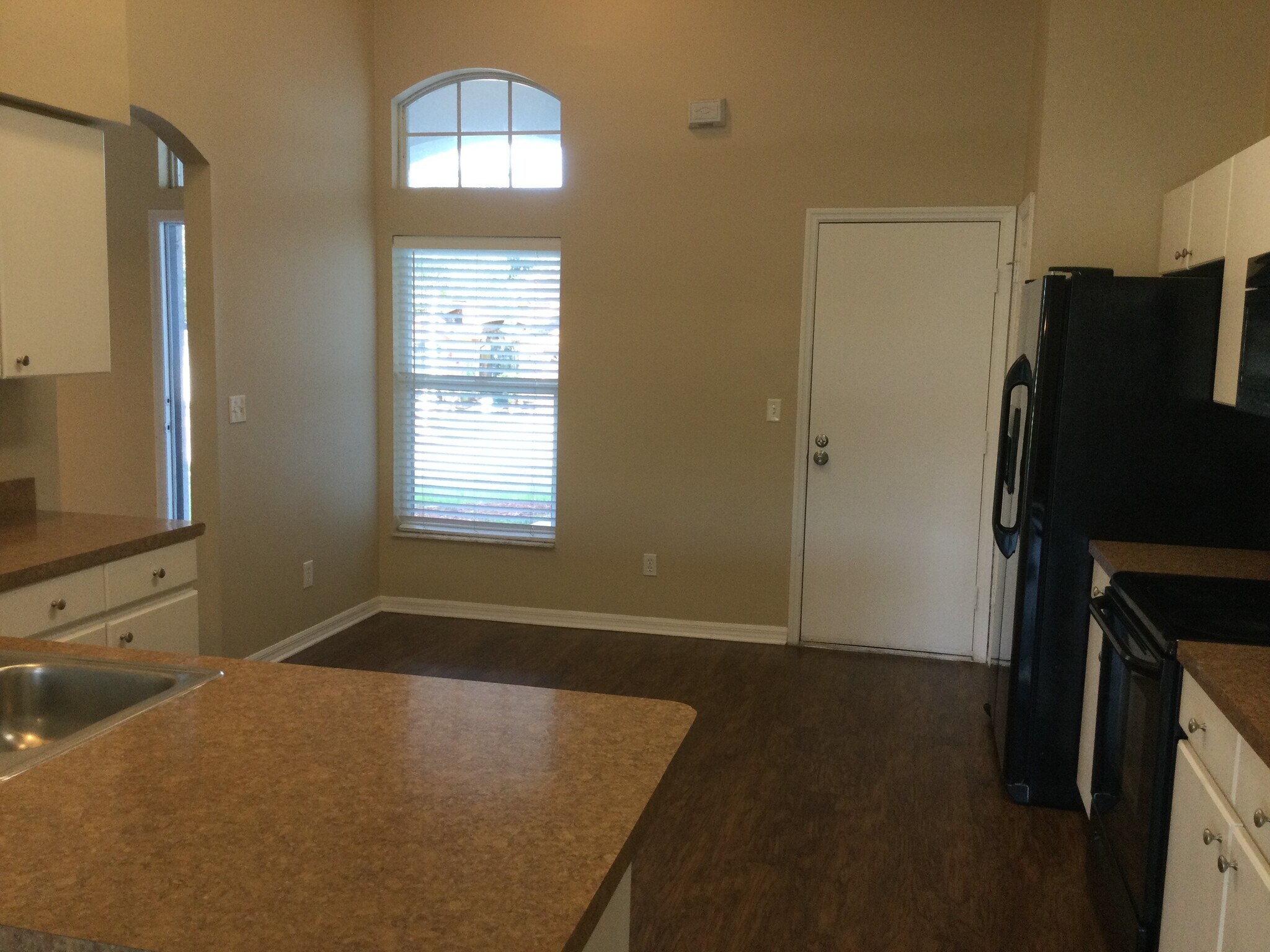 Building Photo - 828 Rocky Mountain Ct