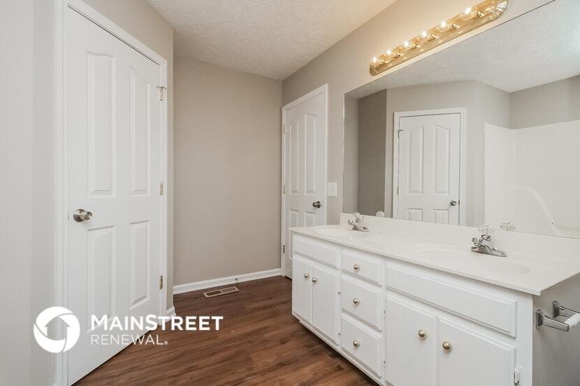 Building Photo - 921 Turlough Ct