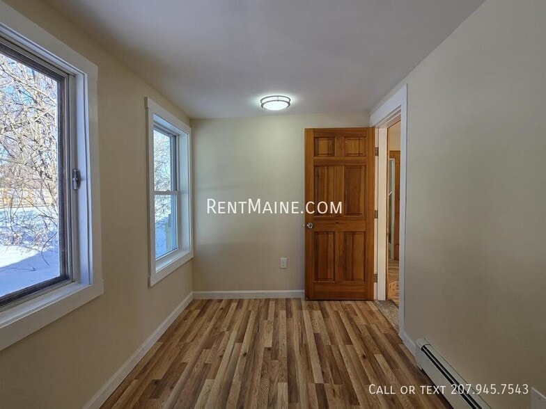 Building Photo - 90 Newbury St