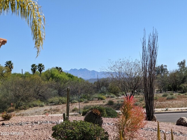Building Photo - 14052 N La Casa Dr