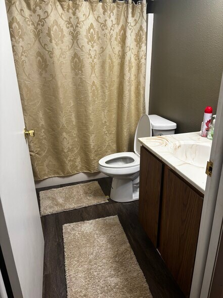 Building Photo - 10 Juniper Trl