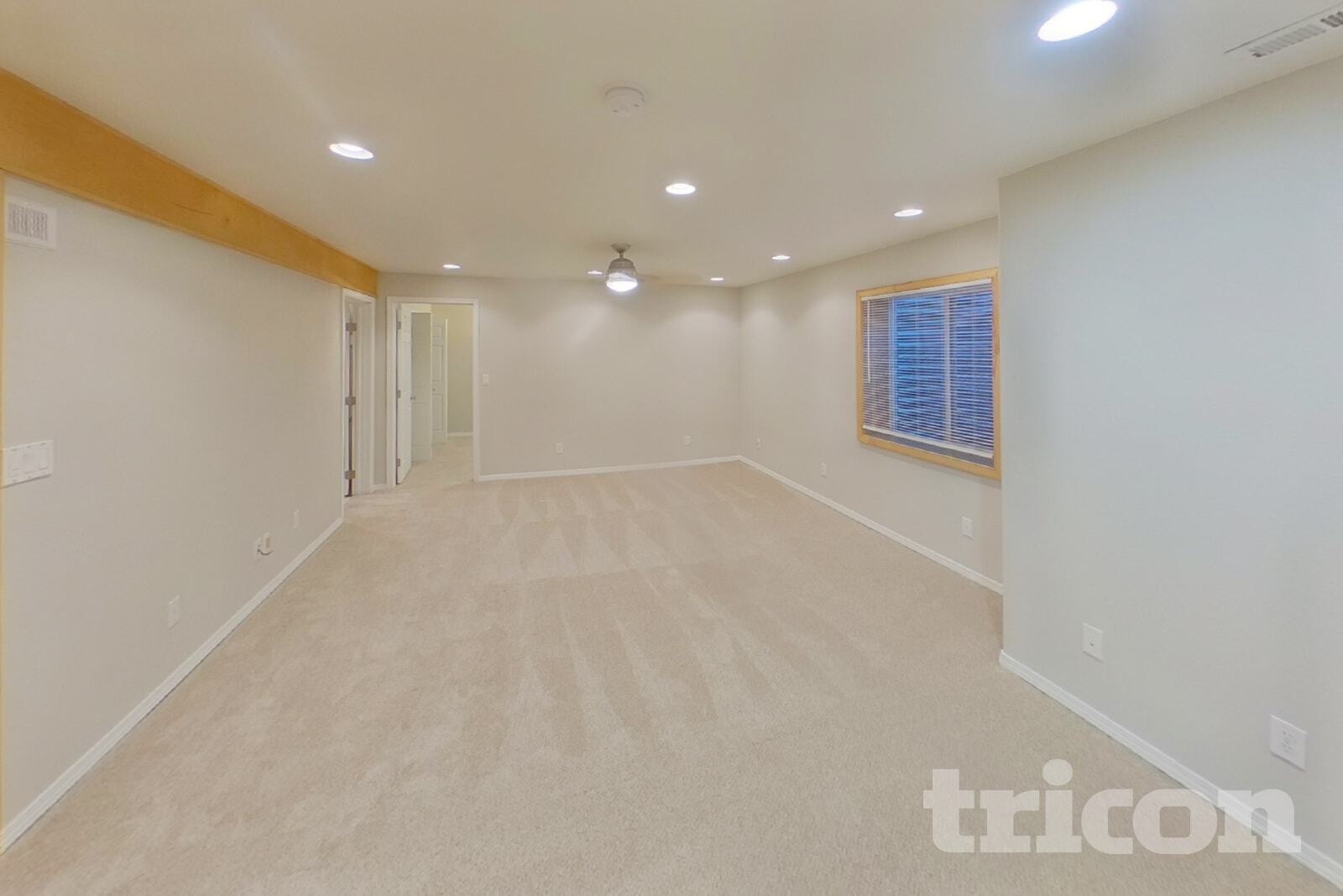 Building Photo - 656 Golden Eagle Dr