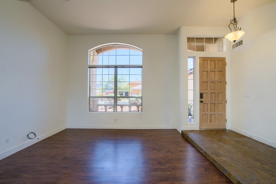 Building Photo - 31030 N 42nd Pl