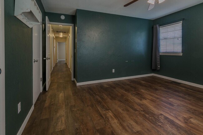 Building Photo - 4060 NW 60th St