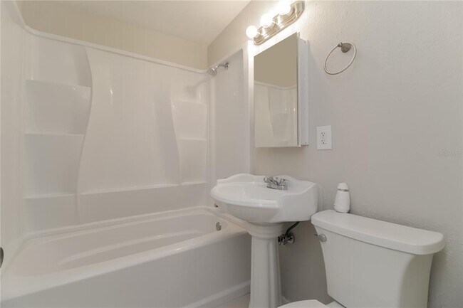 Building Photo - 560 Georgia Ave