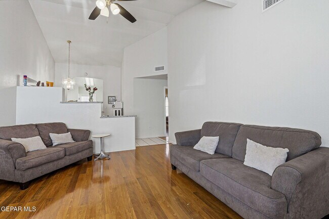 Building Photo - 11429 Chickasaw Dr