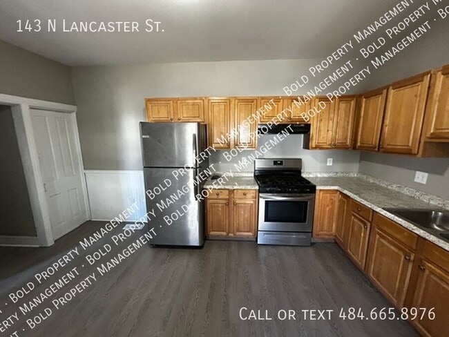Building Photo - 143 N Lancaster St