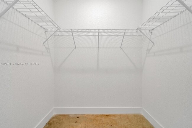 Building Photo - 638 NW 15th Ave