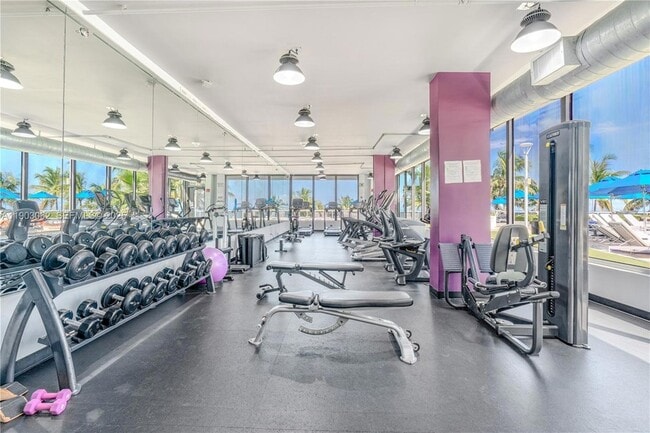 Building Photo - 100 Lincoln Rd