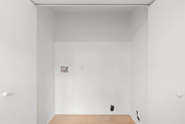 Building Photo - 111 Fernridge Dr