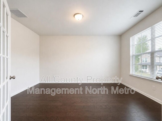 Building Photo - 7880 Brewton Creek Dr