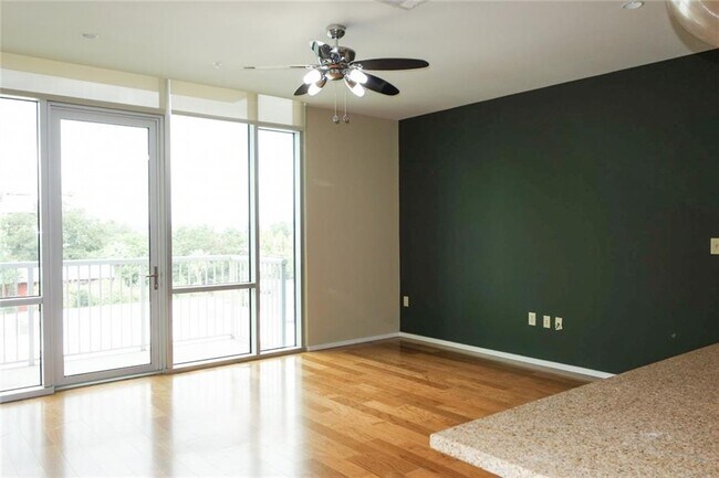 Building Photo - 1600 Barton Springs Rd