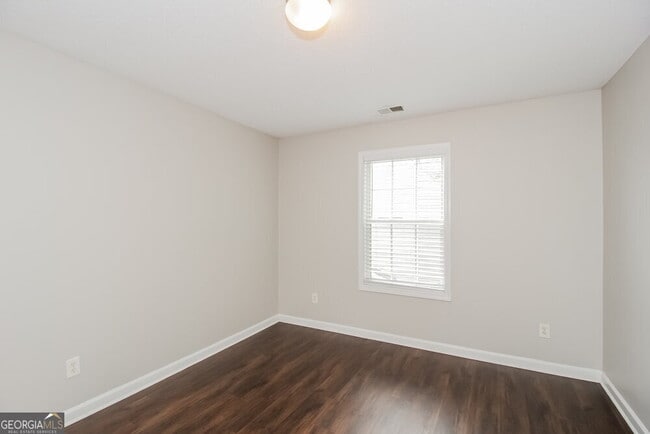 Building Photo - 413 Rosemont Ct