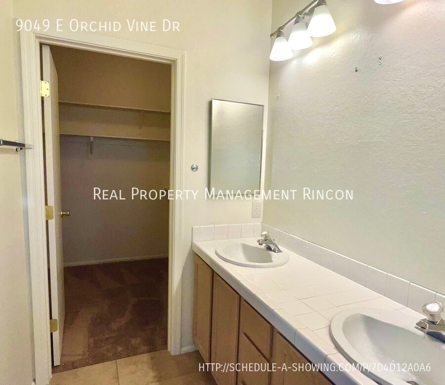 Building Photo - 9049 E Orchid Vine Dr