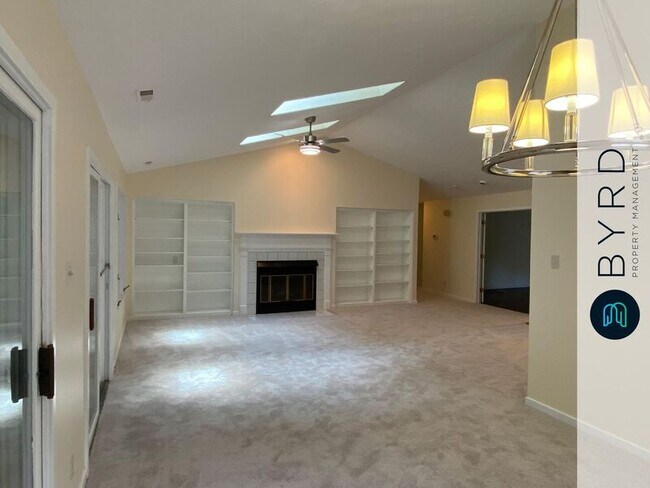 Building Photo - 14302 Regatta Pointe Rd