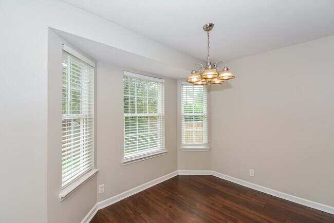 Building Photo - 3048 Ace Wintermeyer Dr