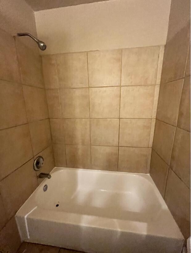 Building Photo - 157 W Inglewood St