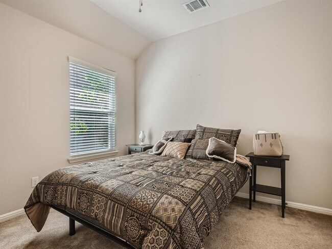 Building Photo - 8241 Arezzo Dr