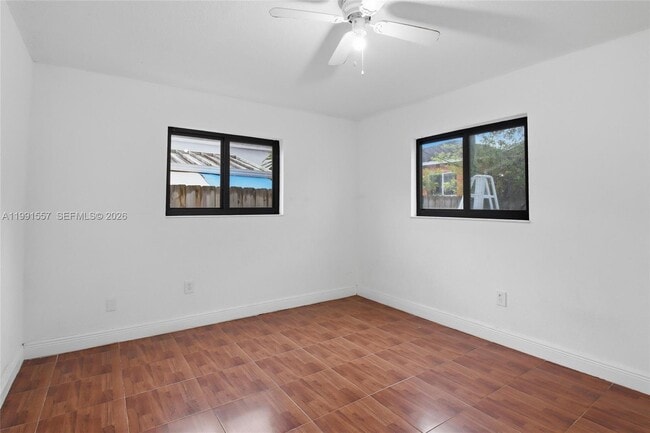 Building Photo - 3210 SW 26th St