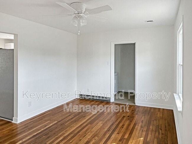 Building Photo - 518 E Read St