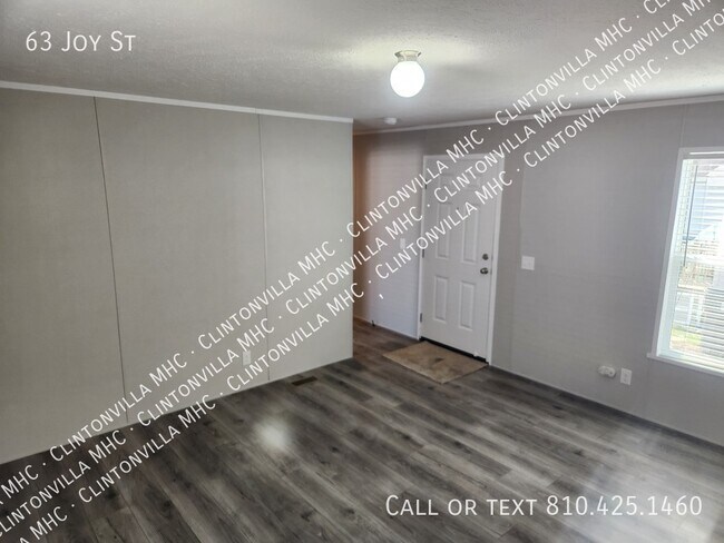 Building Photo - 63 Joy St