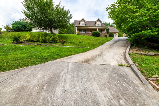 Building Photo - 7211 Remagen Ln