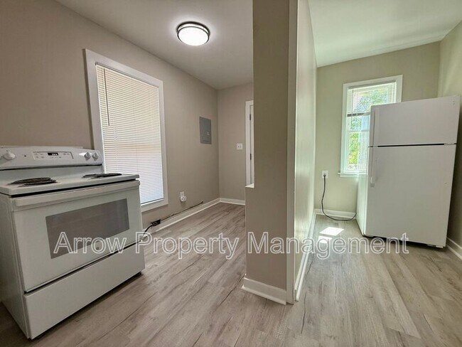 Primary Photo - 120 S 28th St