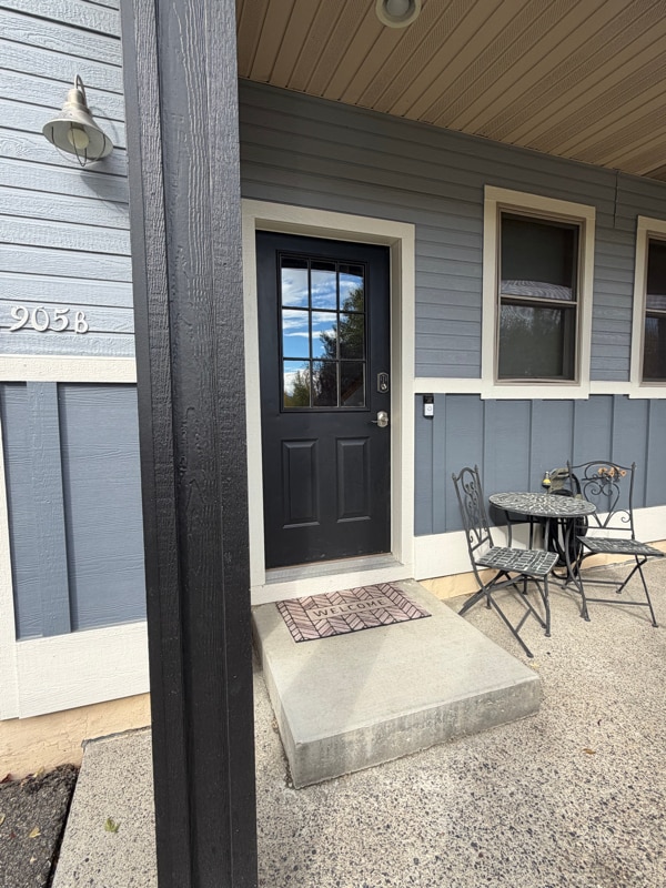 Building Photo - 905 Saxon Way