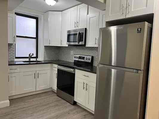 Building Photo - 1122 Ocean Ave