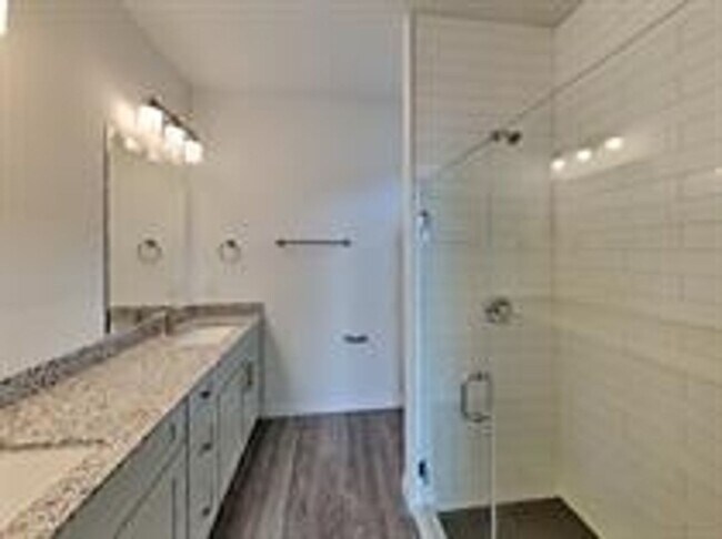 Building Photo - 24501 Zephyr Ct