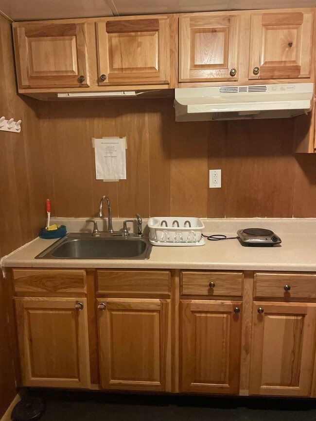 Building Photo - 12024 W Virginia Ave