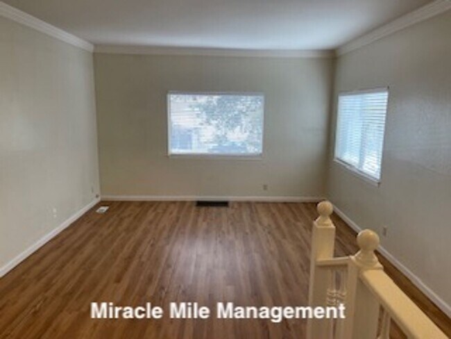 Building Photo - almonte