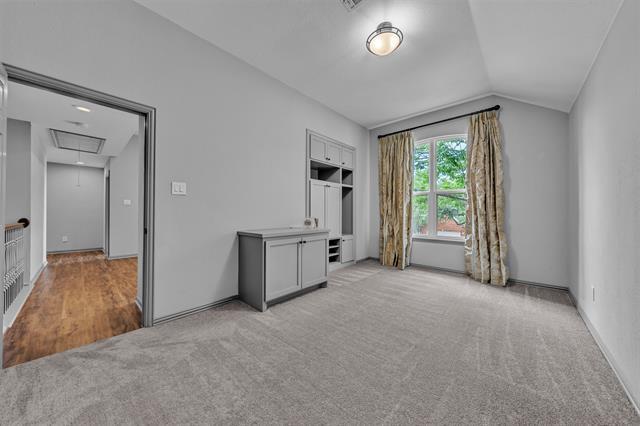 Building Photo - 2417 Bonham Tr