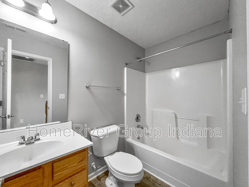 Building Photo - 8136 Wheatfield Dr